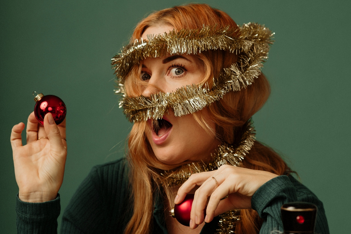 Σε αγχώνουν οι γιορτές; Οι ειδικοί ψυχικής υγείας έχουν 3 απλές συμβουλές 