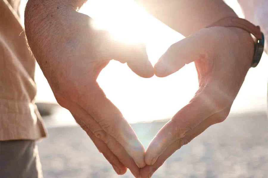 6 ώρες την εβδομάδα: Το μυστικό για μια σχέση που αντέχει