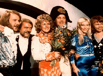 Eurovision: 10 αξέχαστα τραγούδια στην ιστορία του θεσμού - Από τους ABBA και το «Volare» μέχρι τους Lordi