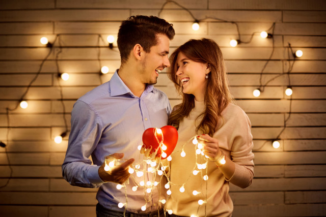 Πόσο τις 100 ταιριάζουν τα ζώδια σας;