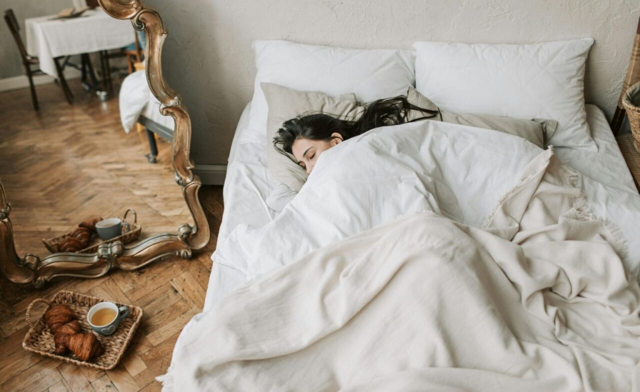 Οι τροφές που δεν πρέπει να τρώτε πριν τον ύπνο