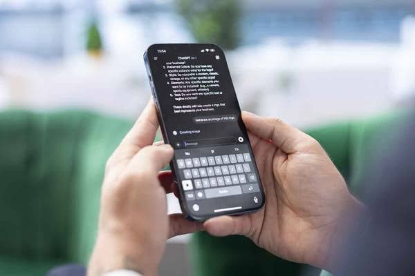 Νομίζετε ότι οι εξομολογήσεις σας στα chatbot είναι ιδιωτικές; Ξανασκεφτείτε το 