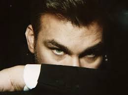 Γιώργος Σαμπάνης: Μιλά απευθείας στην καρδιά με το νέο τραγούδι «Δε Μ’ Αγαπούσες» 