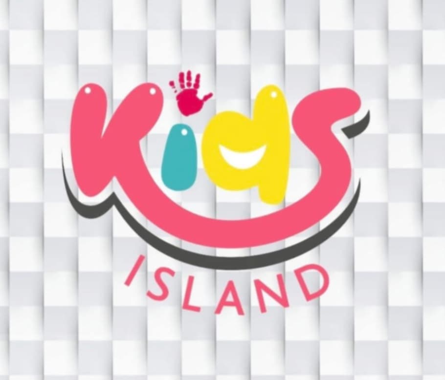 Εγκαίνια για το KIDS ISLAND στην Αμαλιάδα.